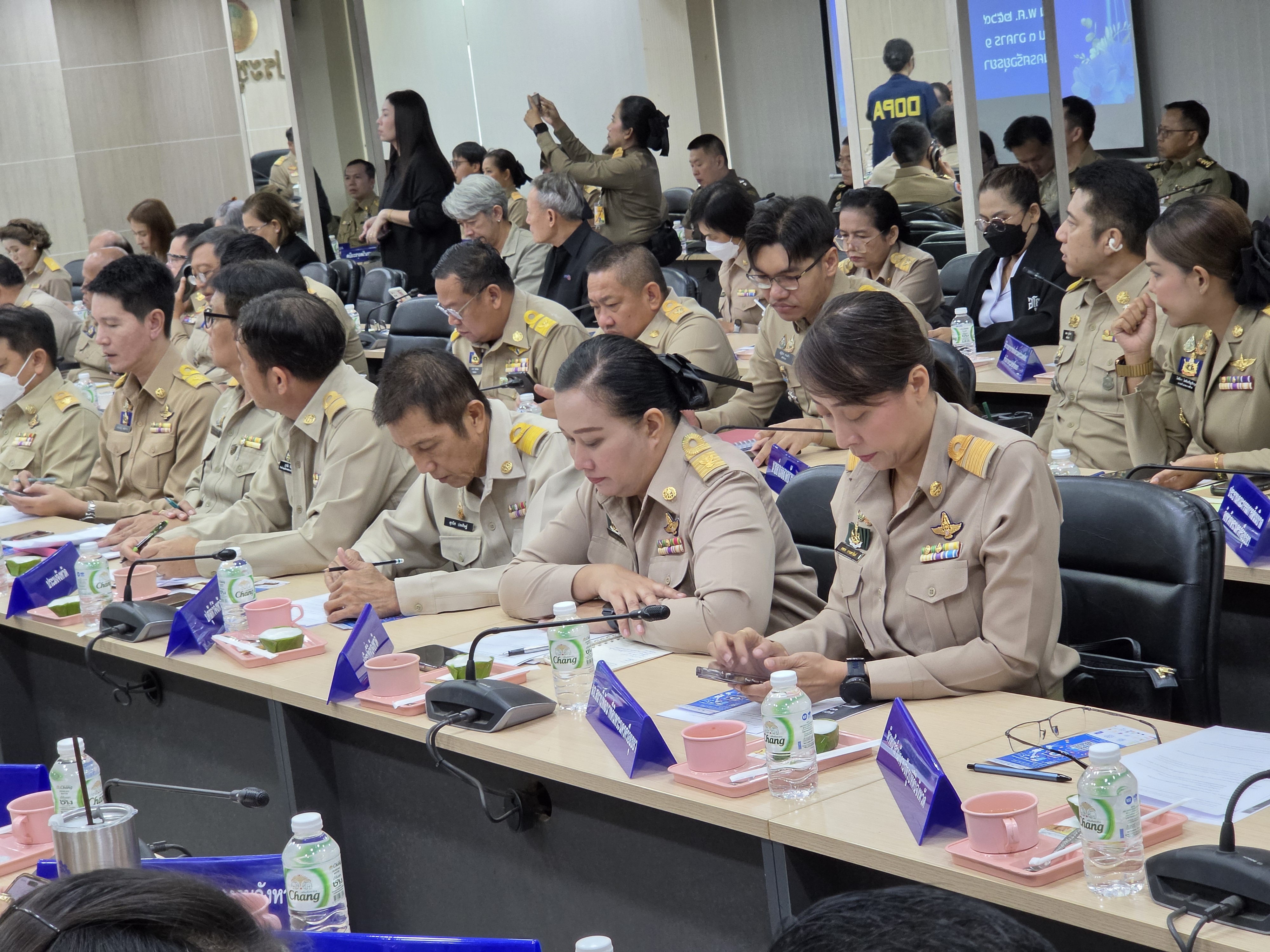 title - ปฏิรูปที่ดินจังหวัดพระนครศรีอยุธยา เข้าร่วมการประชุมคณะกรมการจังหวัดและหัวหน้าส่วนราชการประจำจังหวัดพระนครศรีอยุธยา ครั้งที่ ๙/๒๕๖๙ ประจำเดือนกันยายน ๒๕๖๙